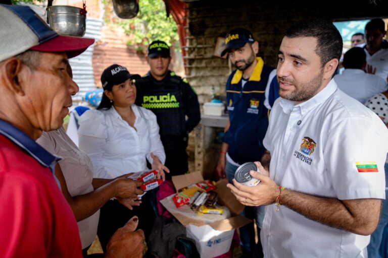 ”Todas las familias afectadas por el vendaval en San Jacinto recibirán nuestra ayuda”: gobernador Arana