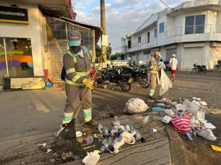 Urbaser en articulación con la Alcaldía de Montería sigue liderando operativo de limpieza en Montería tras ola invernal