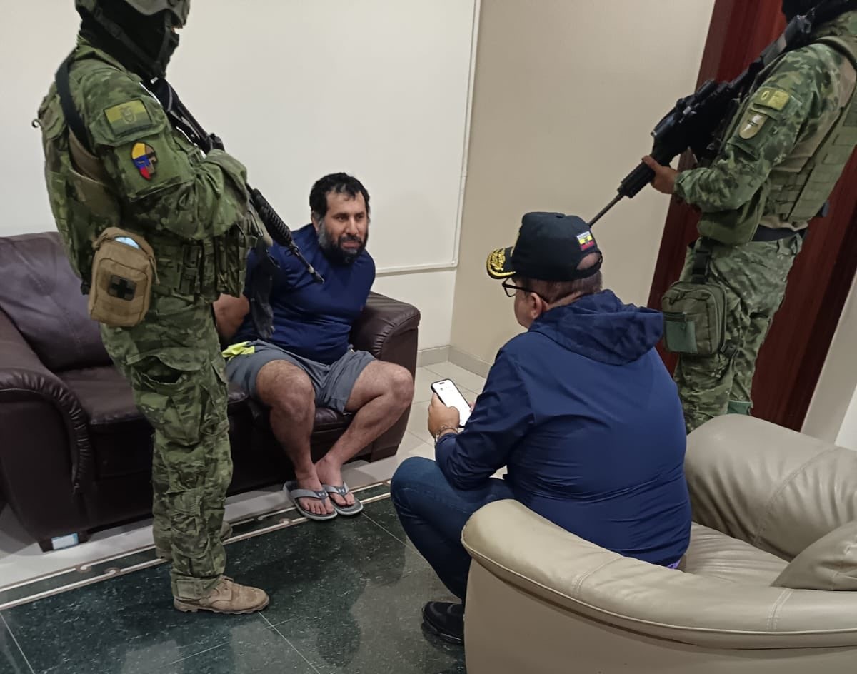 Alias Fito José Adolfo Macías Villamar, alias Fito, bajo custodia de autoridades